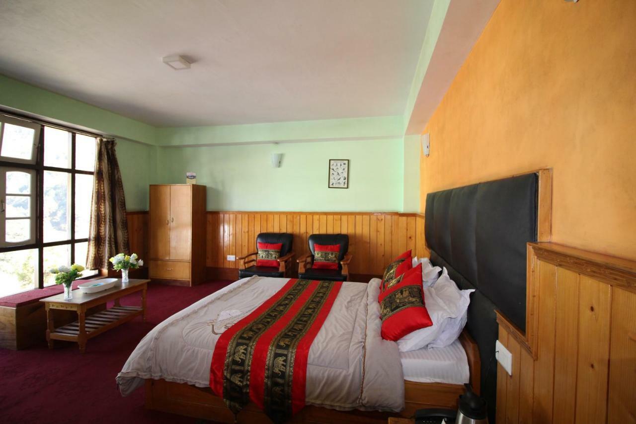 Delight Royal Lachung Exterior foto